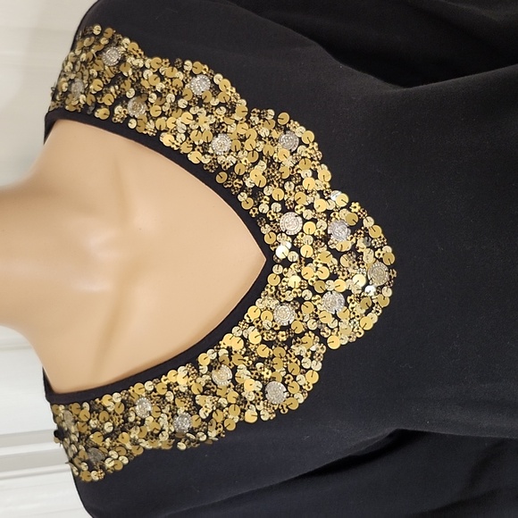 Coldwater Creek V-Neck Black V-Neck 3/4 Sleeve T-shirt with Gold Sequins Trim - Picture 2 of 7